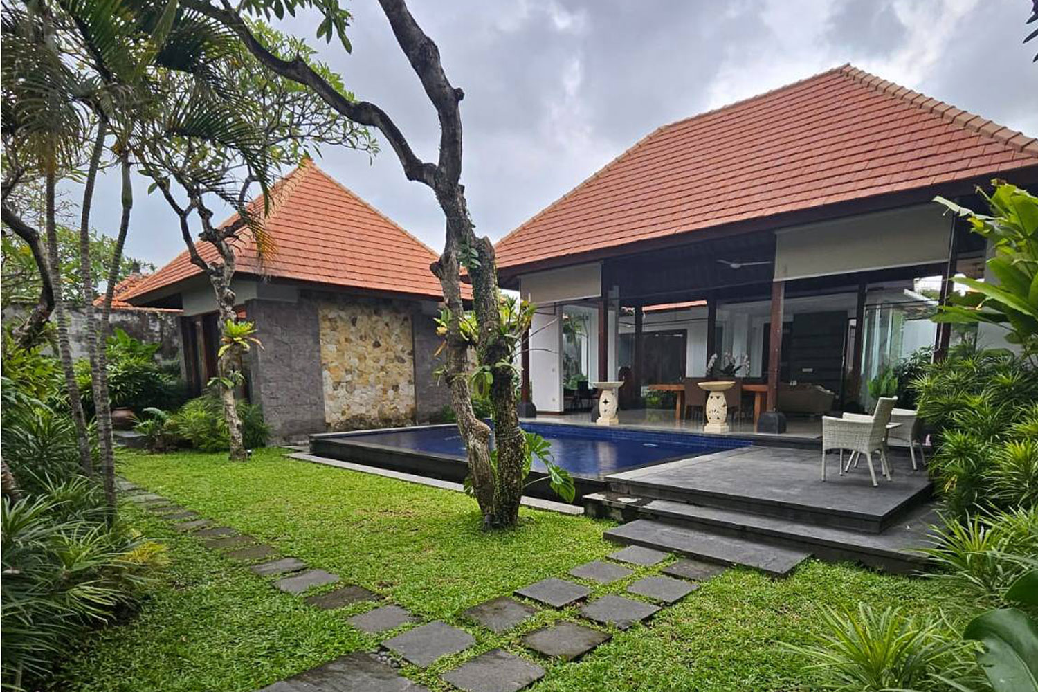 Rent villa Sanur Bali 3 bedroom